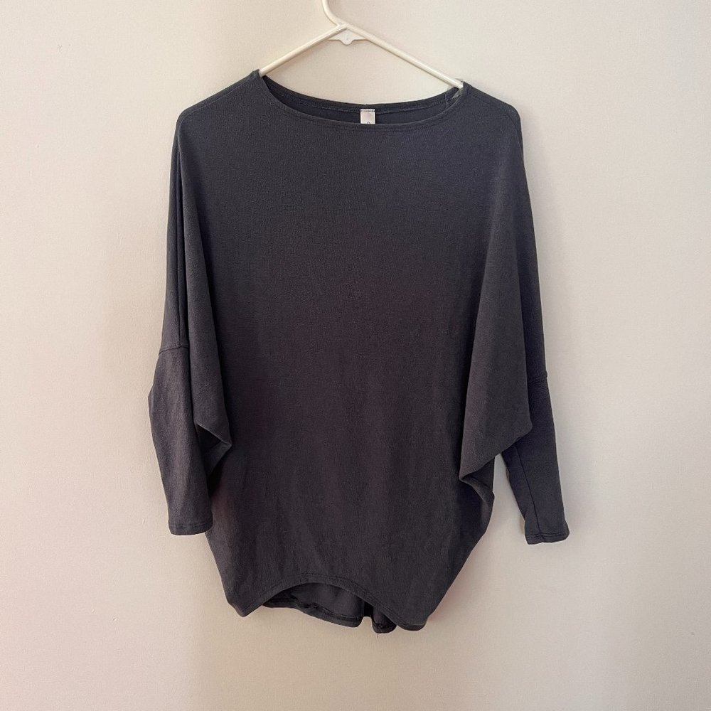 Mahina off the shoulder tunic Size Small